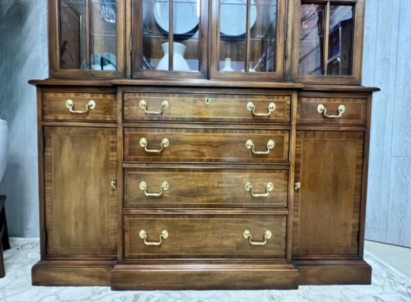 (SOLD) Vintage Mahogany China Cabinet By Councill Craftsman - Image 12